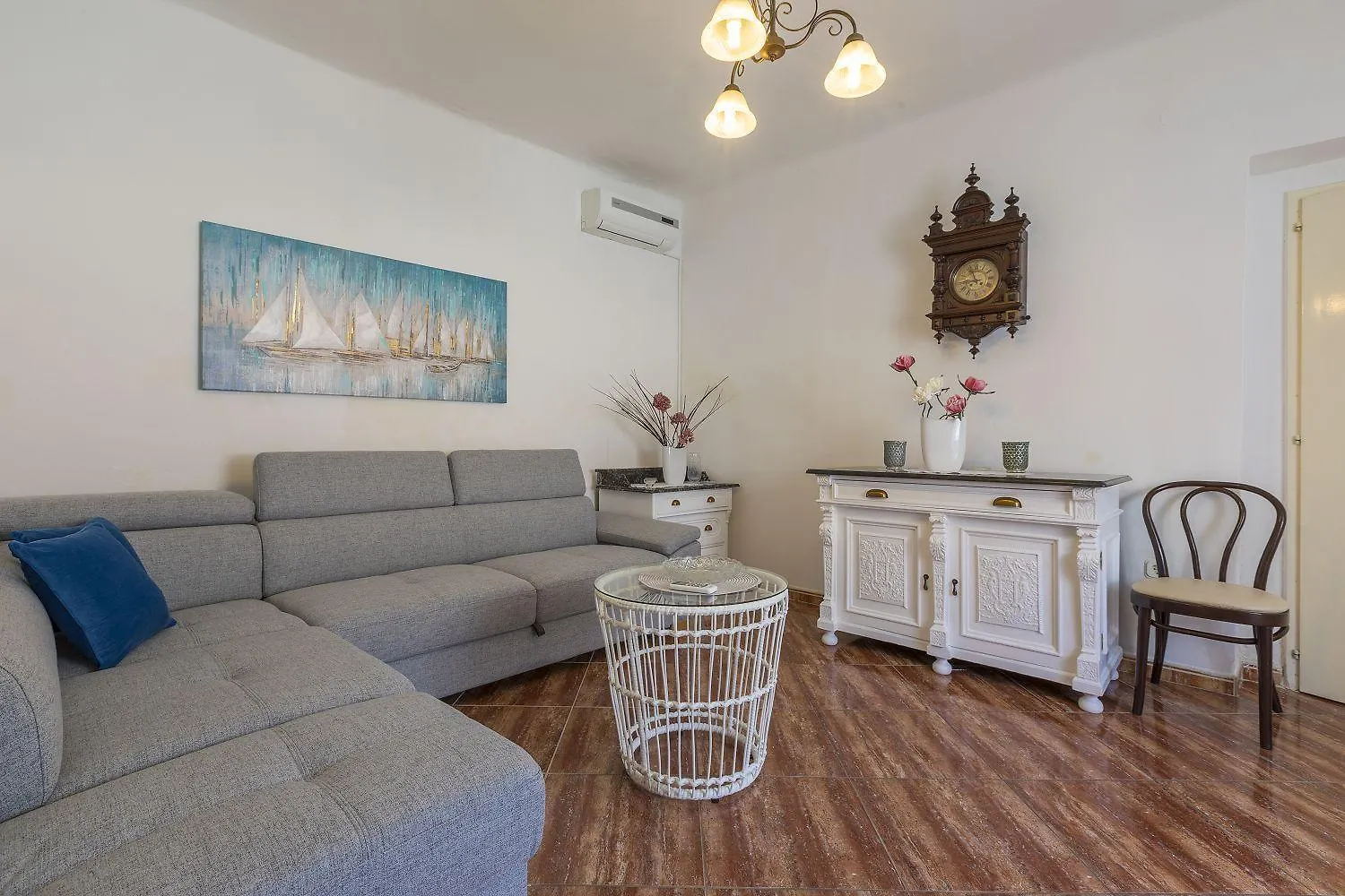 Holiday home Nur 100 Meter Zum Sandstrand Mit Mediterranem Garten Crikvenica