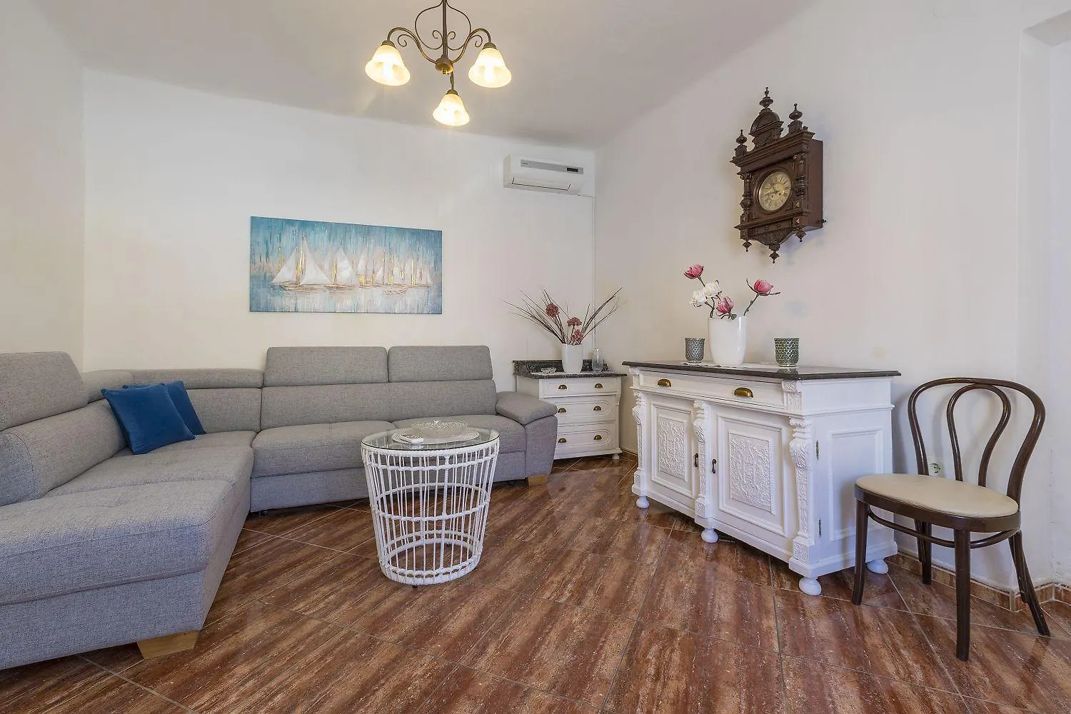 Nur 100 Meter Zum Sandstrand Mit Mediterranem Garten Crikvenica